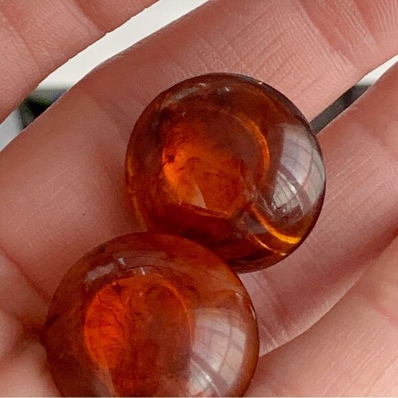 Vintage swirled root beer apple juice Bakelite amber dome clip on button earring - Picture 6 of 16